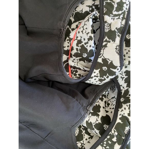 Banana Republic Floral Fit Flare Dress Size 0P - Picture 10 of 10